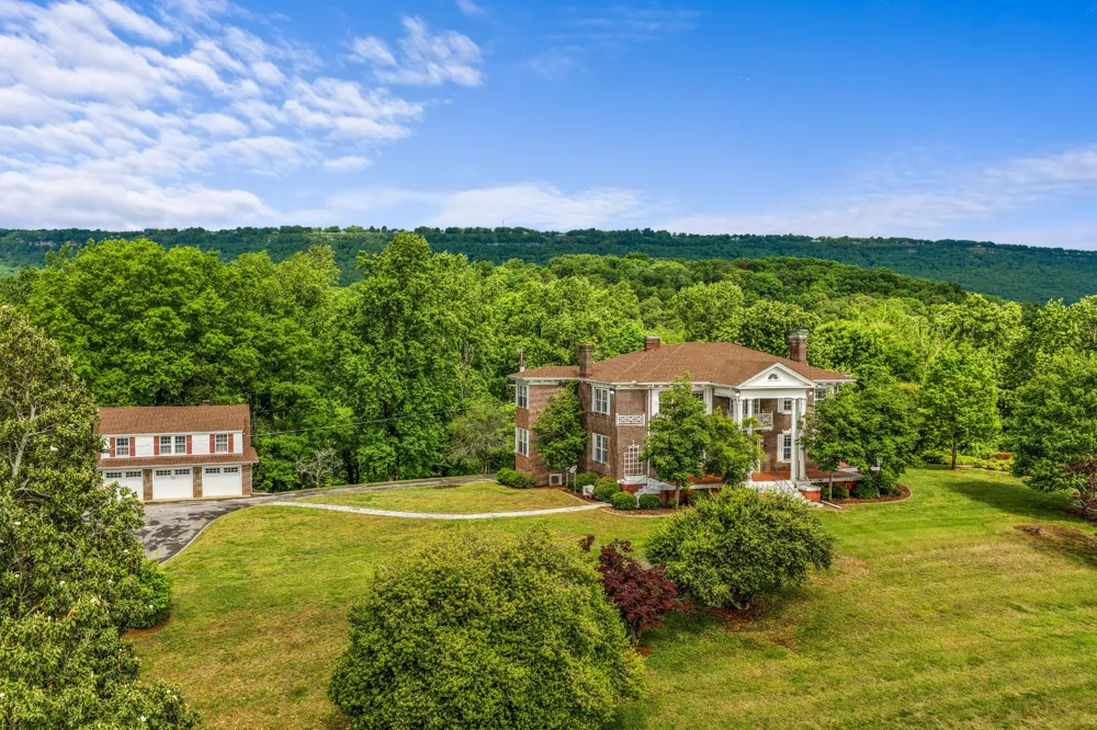 209 Browntown Road Chattanooga, TN 37415