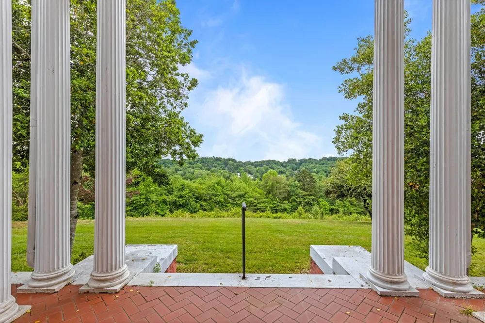 209 Browntown Road Chattanooga, TN 37415