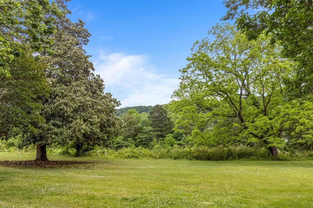 209 Browntown Road Chattanooga, TN 37415