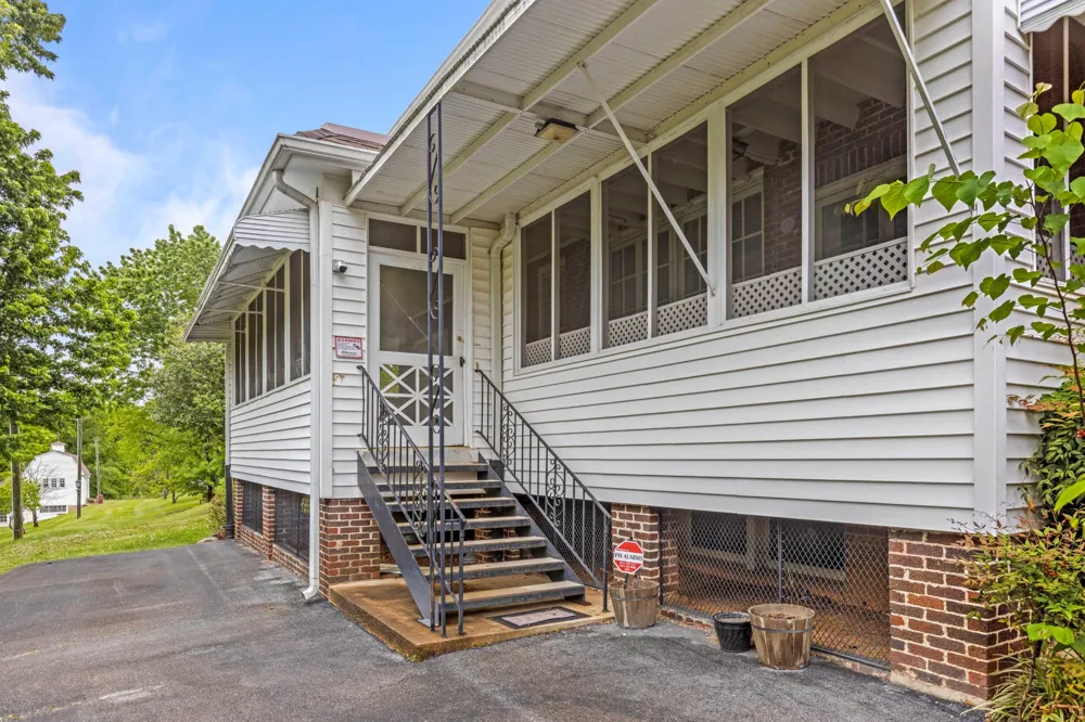 209 Browntown Road Chattanooga, TN 37415