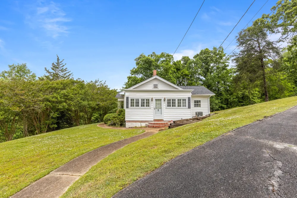 209 Browntown Road Chattanooga, TN 37415
