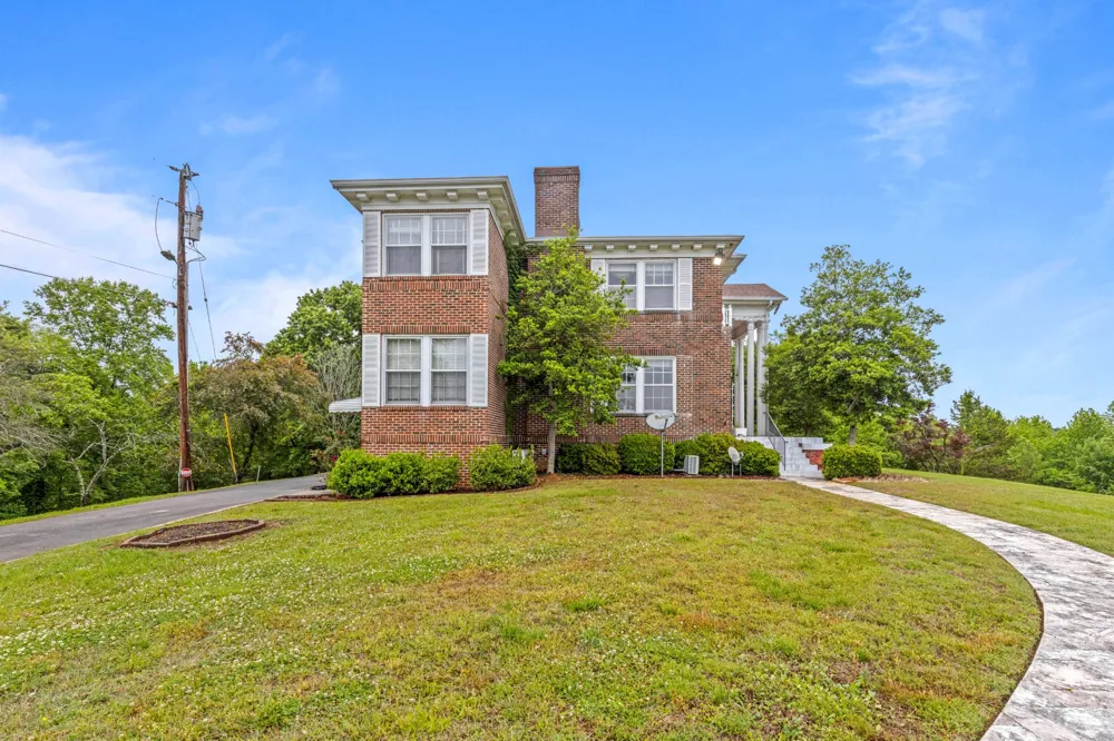 209 Browntown Road Chattanooga, TN 37415