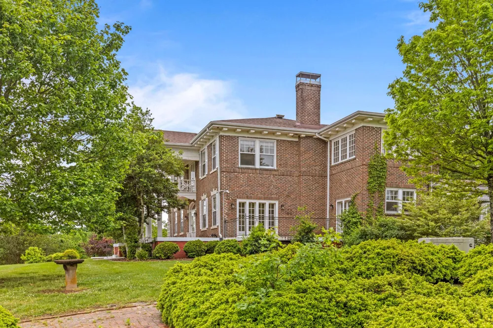 209 Browntown Road Chattanooga, TN 37415