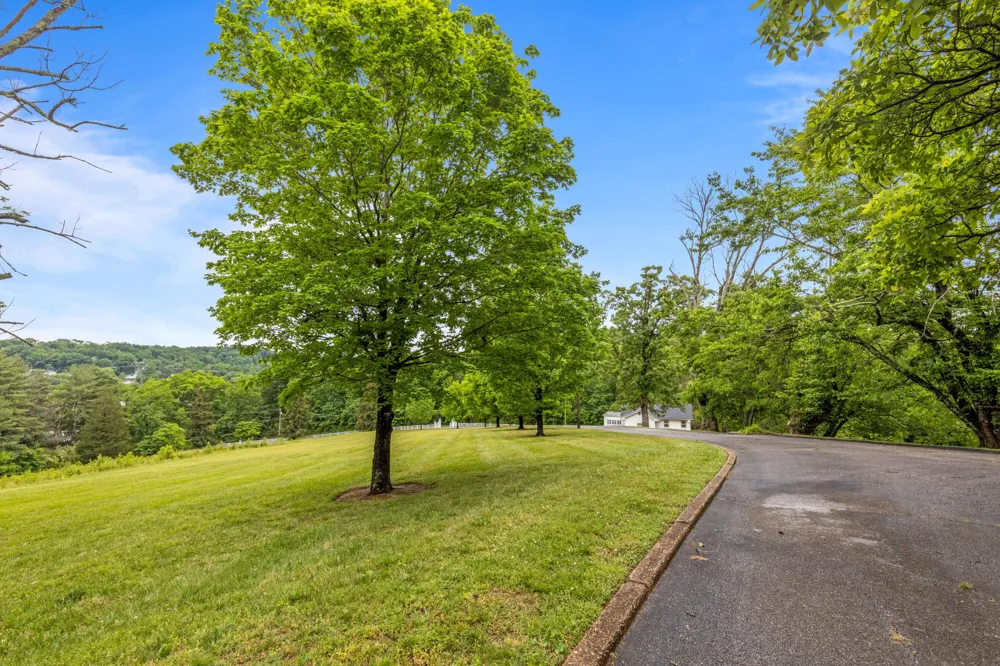 209 Browntown Road Chattanooga, TN 37415