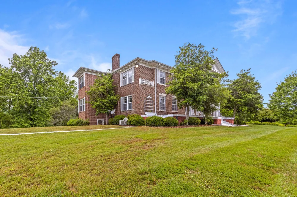 209 Browntown Road Chattanooga, TN 37415