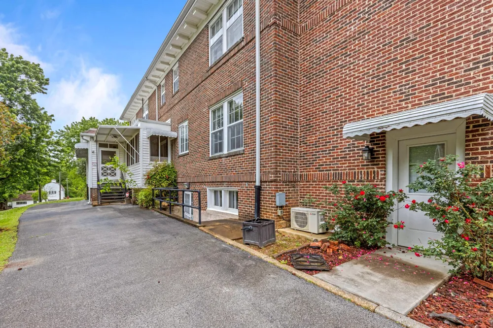 209 Browntown Road Chattanooga, TN 37415