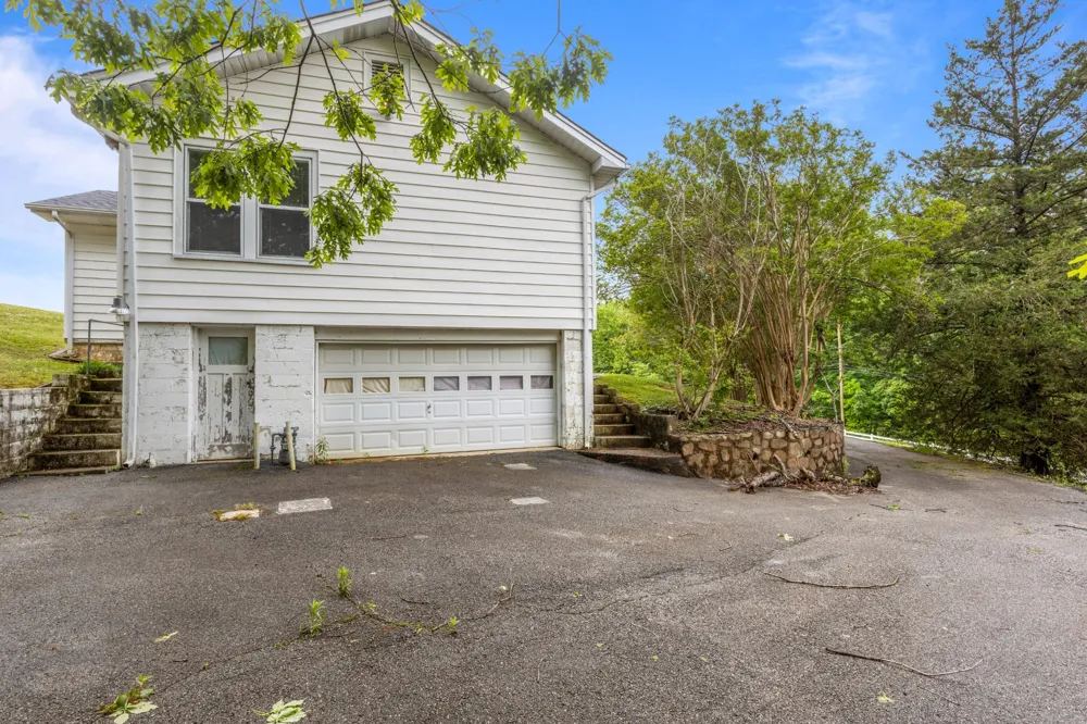 209 Browntown Road Chattanooga, TN 37415