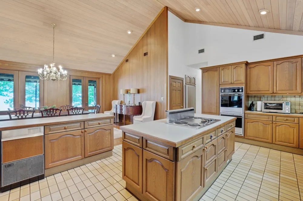 425 Old Fm 224 Coldspring, TX 77331