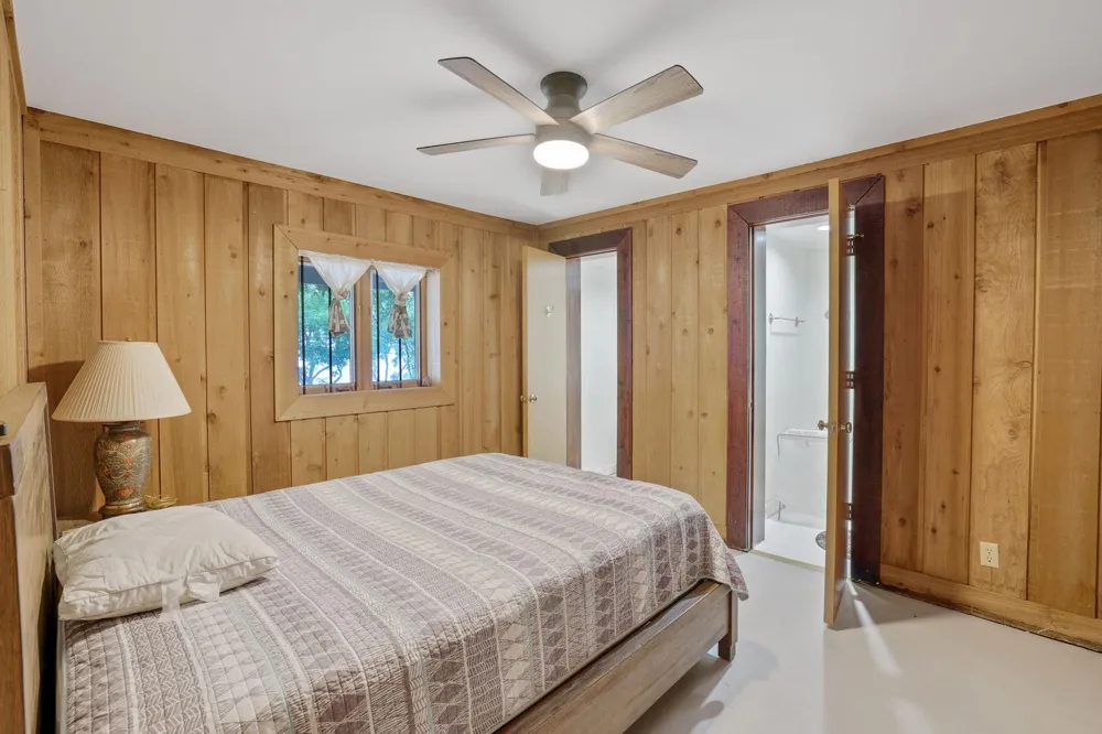 425 Old Fm 224 Coldspring, TX 77331