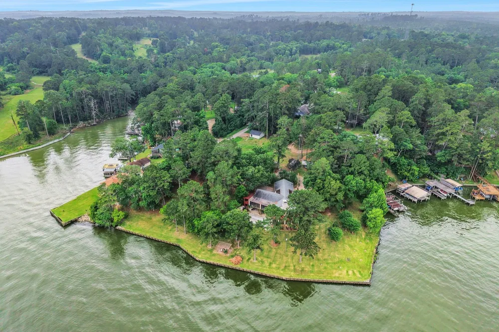 425 Old Fm 224 Coldspring, TX 77331