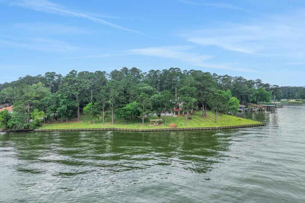 425 Old Fm 224 Coldspring, TX 77331