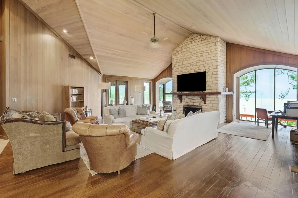 425 Old Fm 224 Coldspring, TX 77331