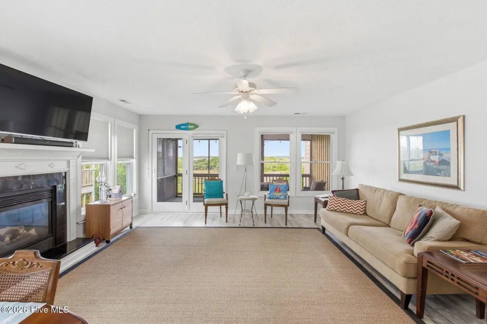 105 A Bay Drive Surf City, NC 28445