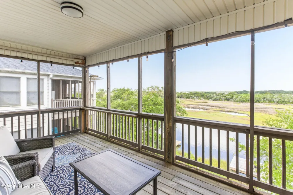 105 A Bay Drive Surf City, NC 28445