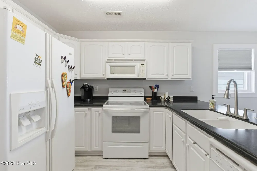 105 A Bay Drive Surf City, NC 28445