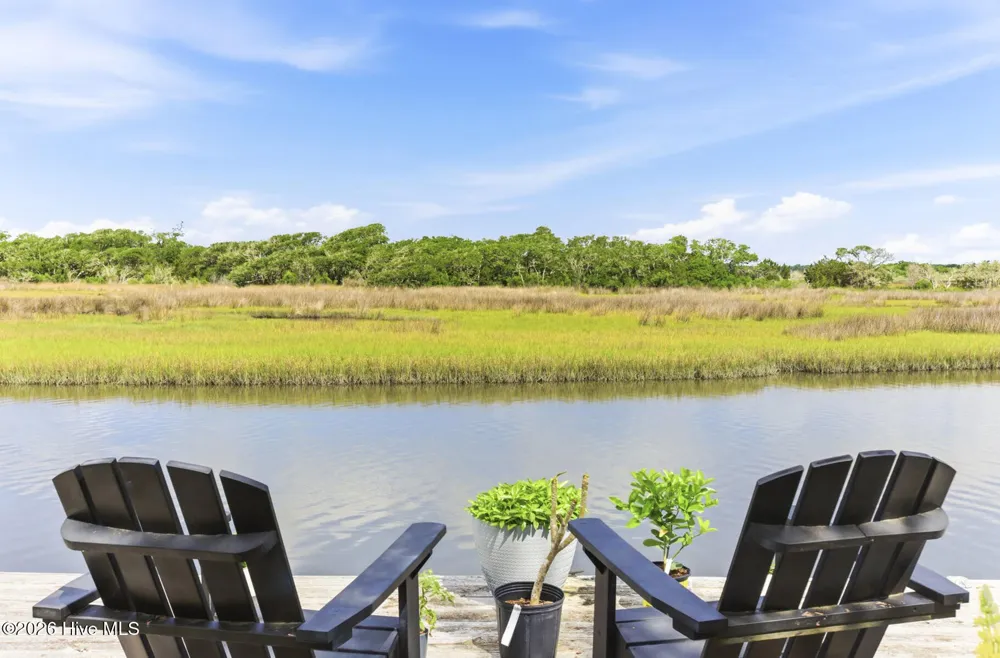 105 A Bay Drive Surf City, NC 28445