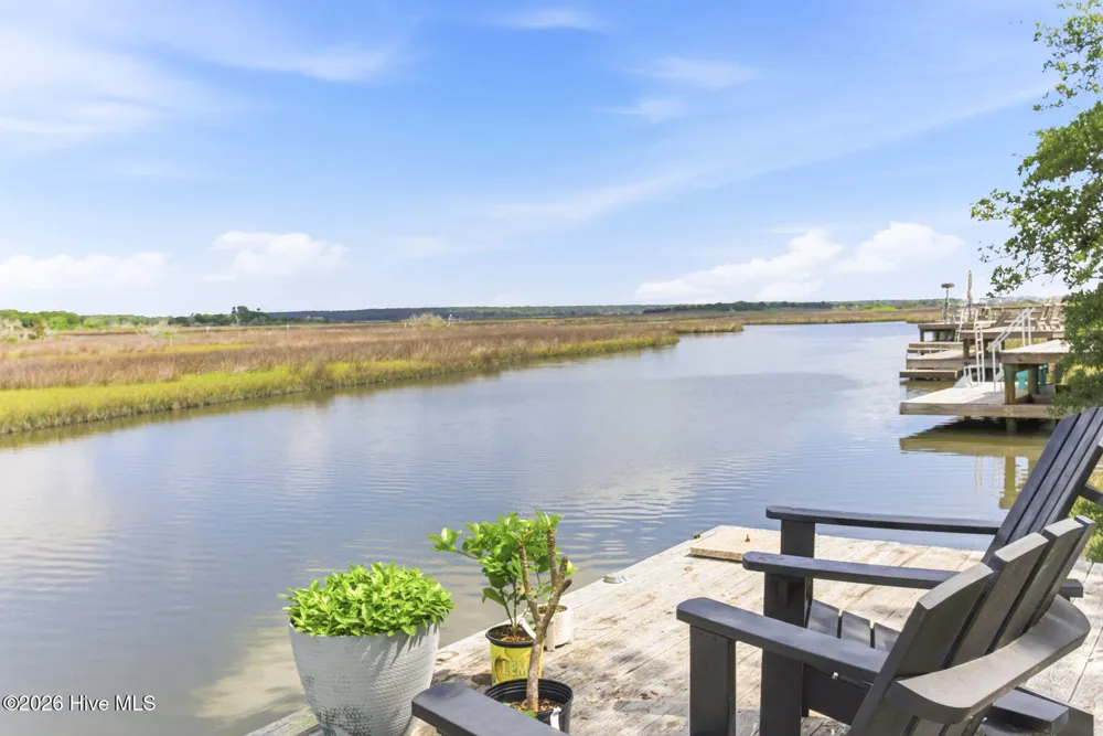 105 A Bay Drive Surf City, NC 28445