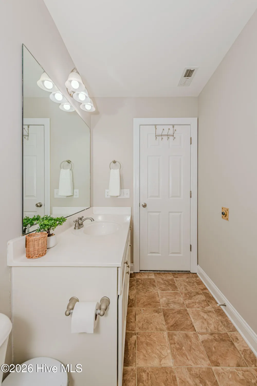 673 Morris Landing Road Holly Ridge, NC 28445