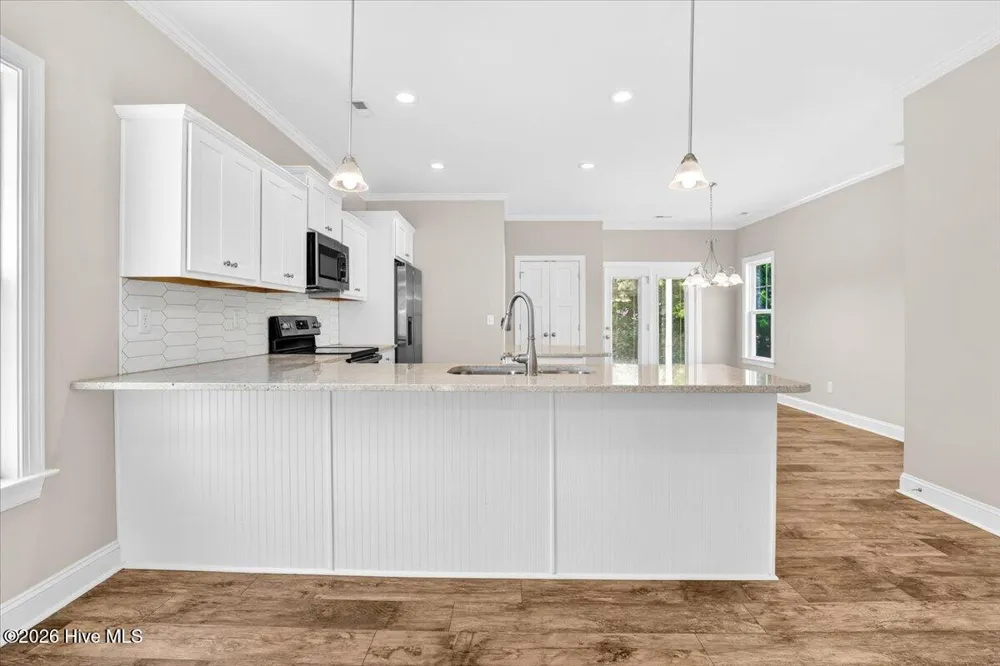 706 S Pollock Street Selma, NC 27576