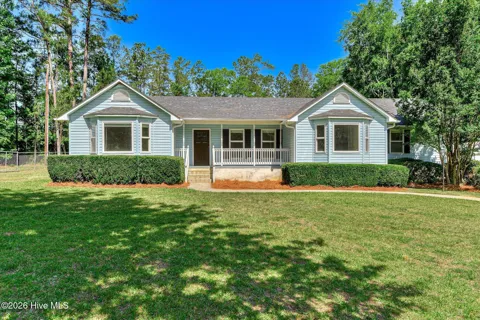 206 Dogwood Lane