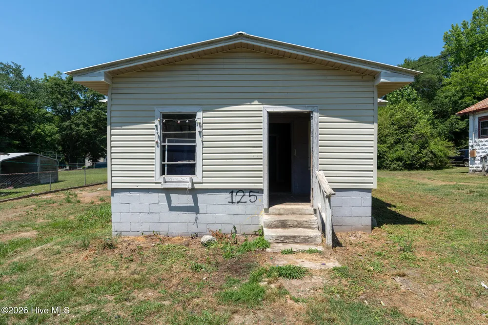 125 Garrett Street Rockingham, NC 28379