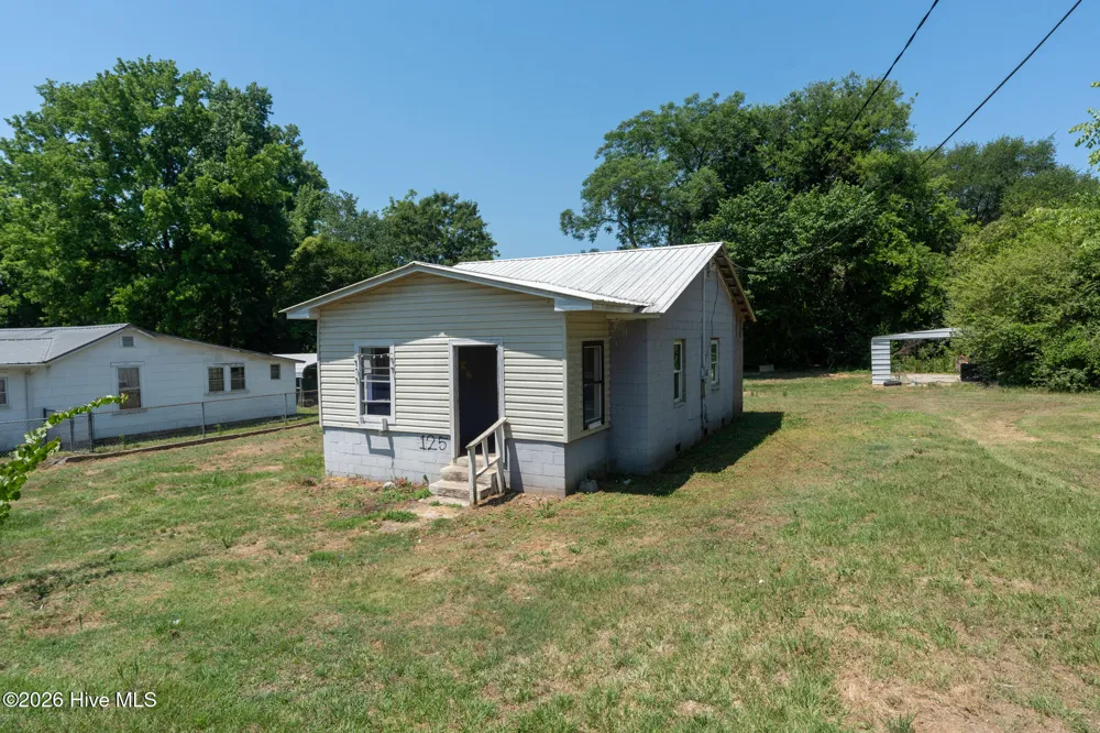 125 Garrett Street Rockingham, NC 28379