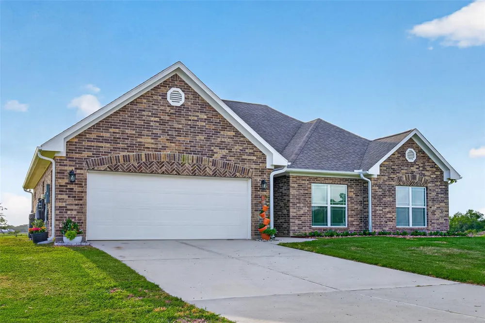 13506 Moody Road Needville, TX 77461