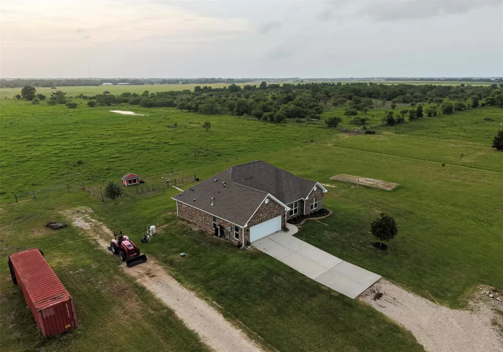 13506 Moody Road Needville, TX 77461