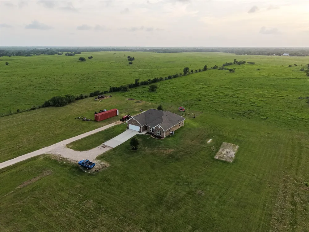 13506 Moody Road Needville, TX 77461