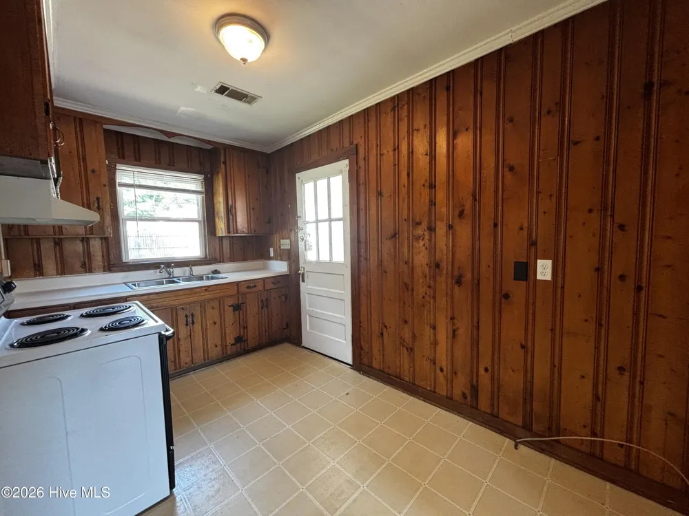 311 Church Street Thomson, GA 30824