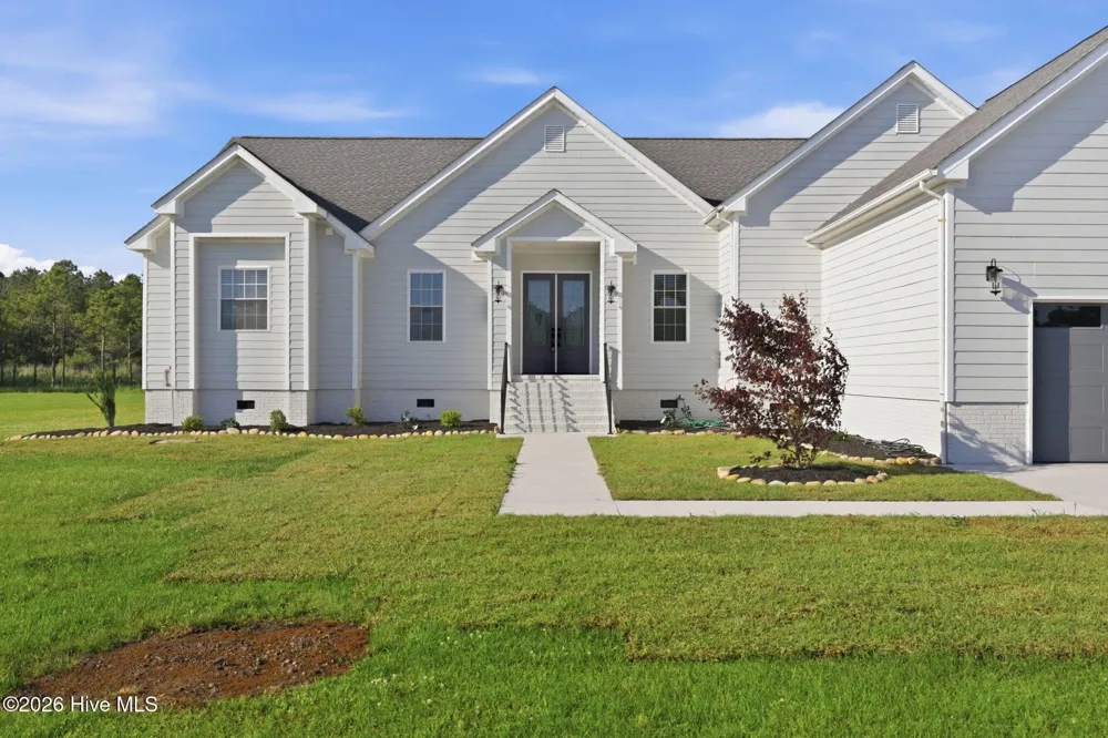 117 E Dowry Creek Belhaven, NC 27810