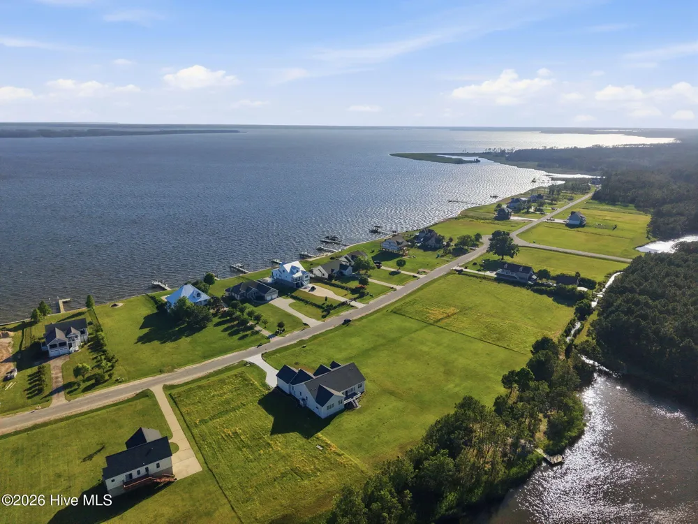 117 E Dowry Creek Belhaven, NC 27810