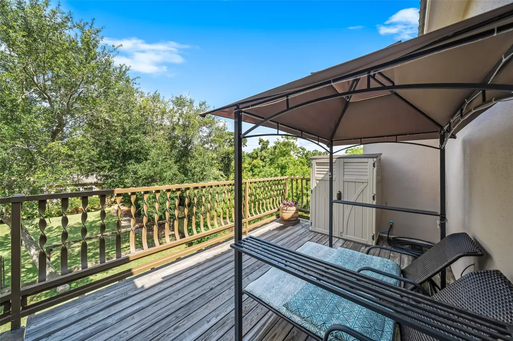 614 Pine Gully Road Seabrook, TX 77586