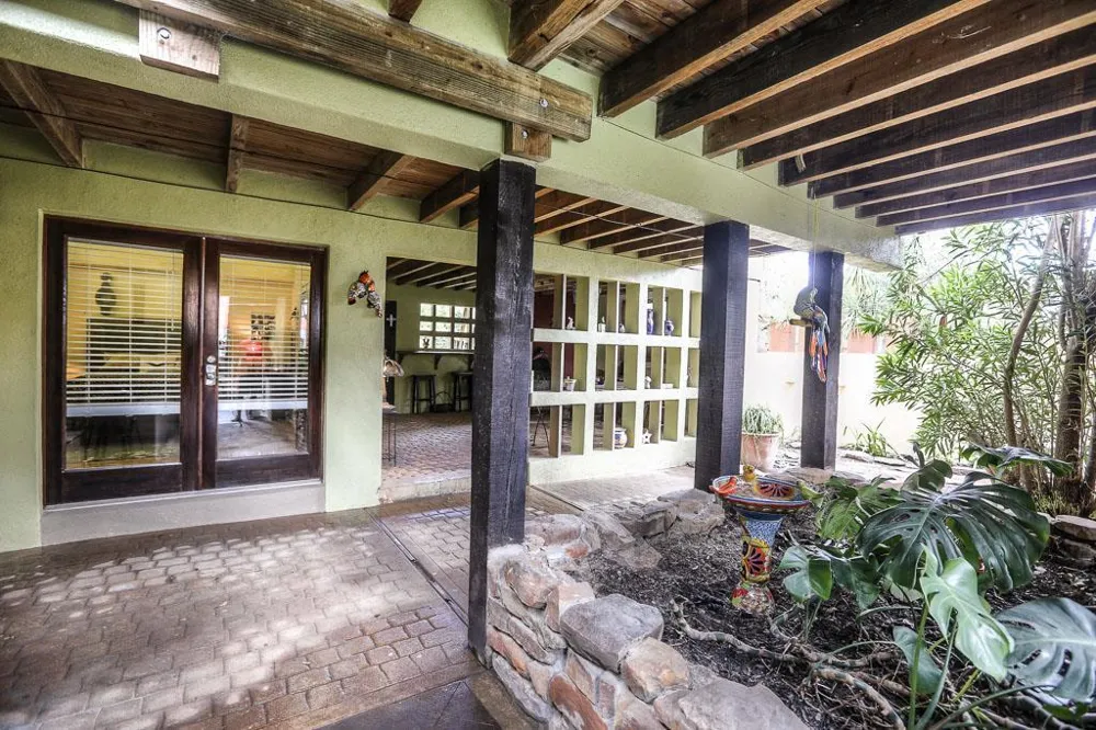 614 Pine Gully Road Seabrook, TX 77586