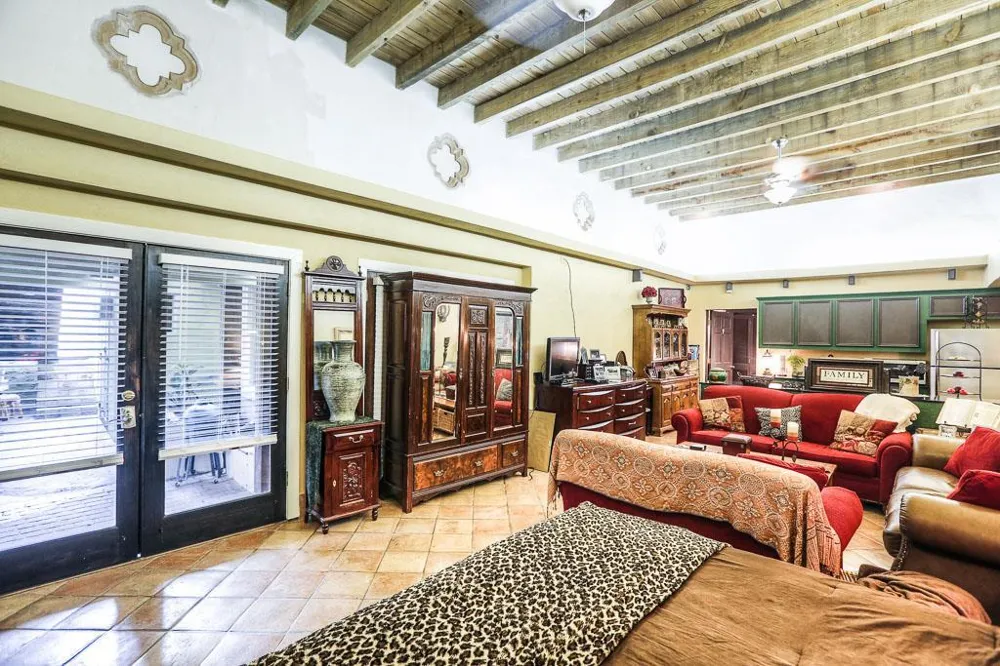 614 Pine Gully Road Seabrook, TX 77586