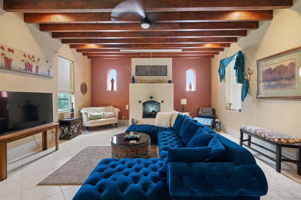 614 Pine Gully Road Seabrook, TX 77586