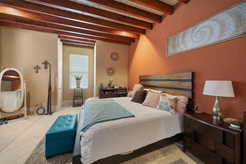 614 Pine Gully Road Seabrook, TX 77586