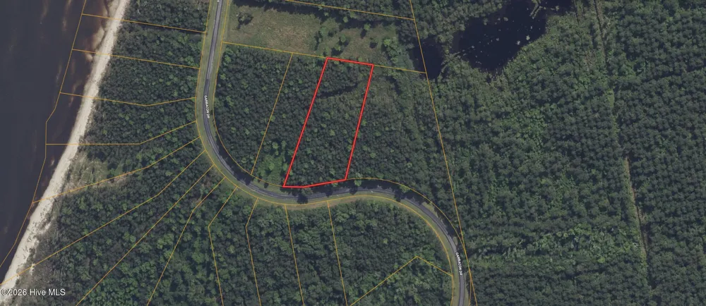 278 Garbacon Drive Beaufort, NC 28516