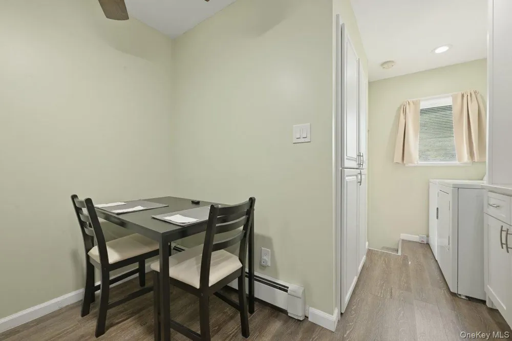 707 5th Street S Lindenhurst, NY 11757