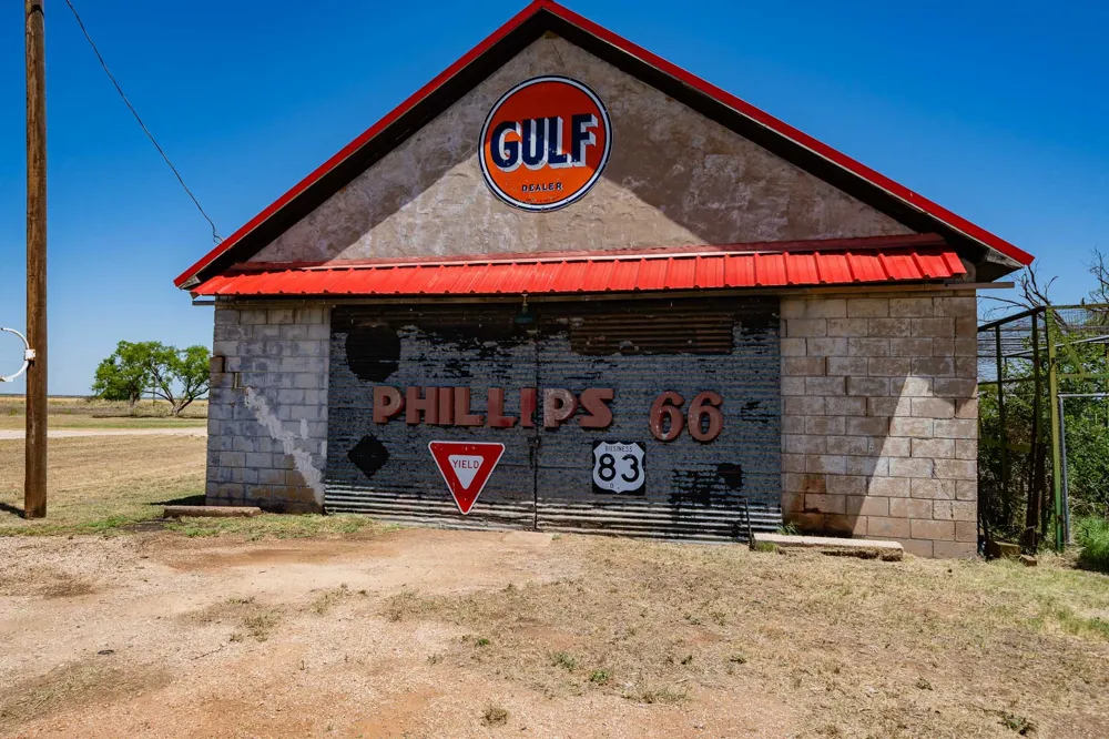 165 Jefferson Avenue Sagerton, TX 79548