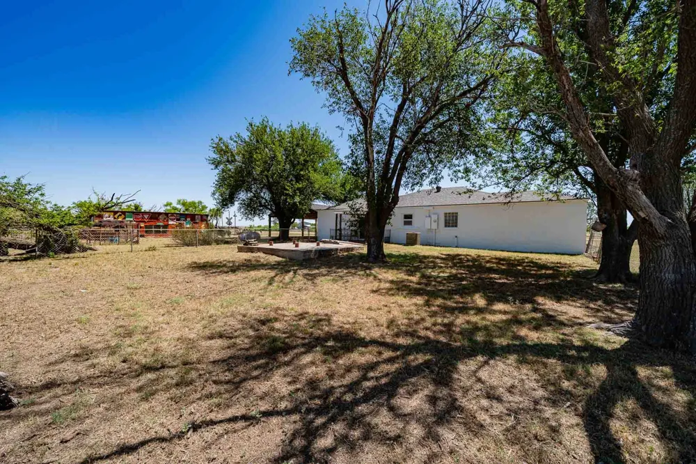 165 Jefferson Avenue Sagerton, TX 79548