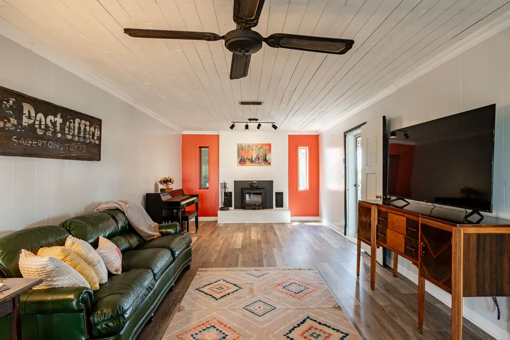 165 Jefferson Avenue Sagerton, TX 79548