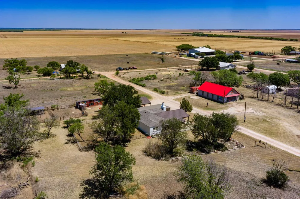 165 Jefferson Avenue Sagerton, TX 79548