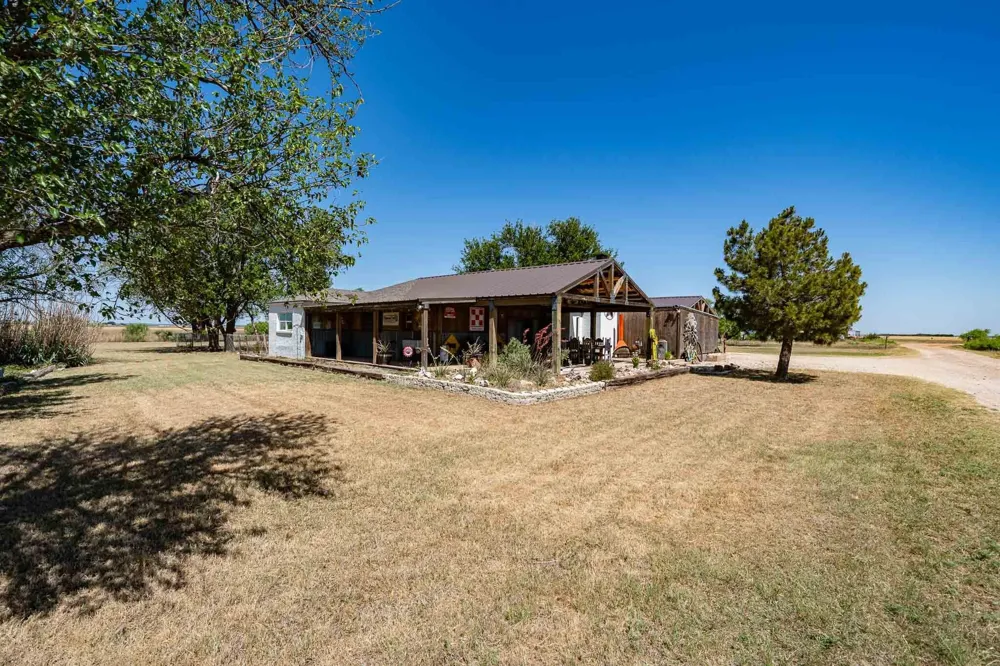 165 Jefferson Avenue Sagerton, TX 79548