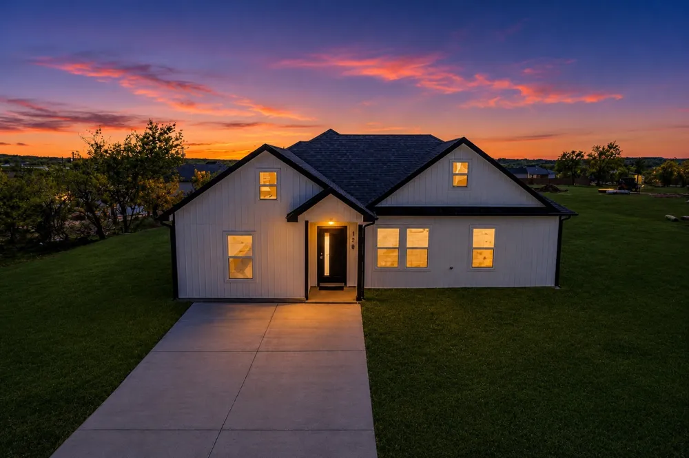 120 Brookview Drive Bridgeport, TX 76426