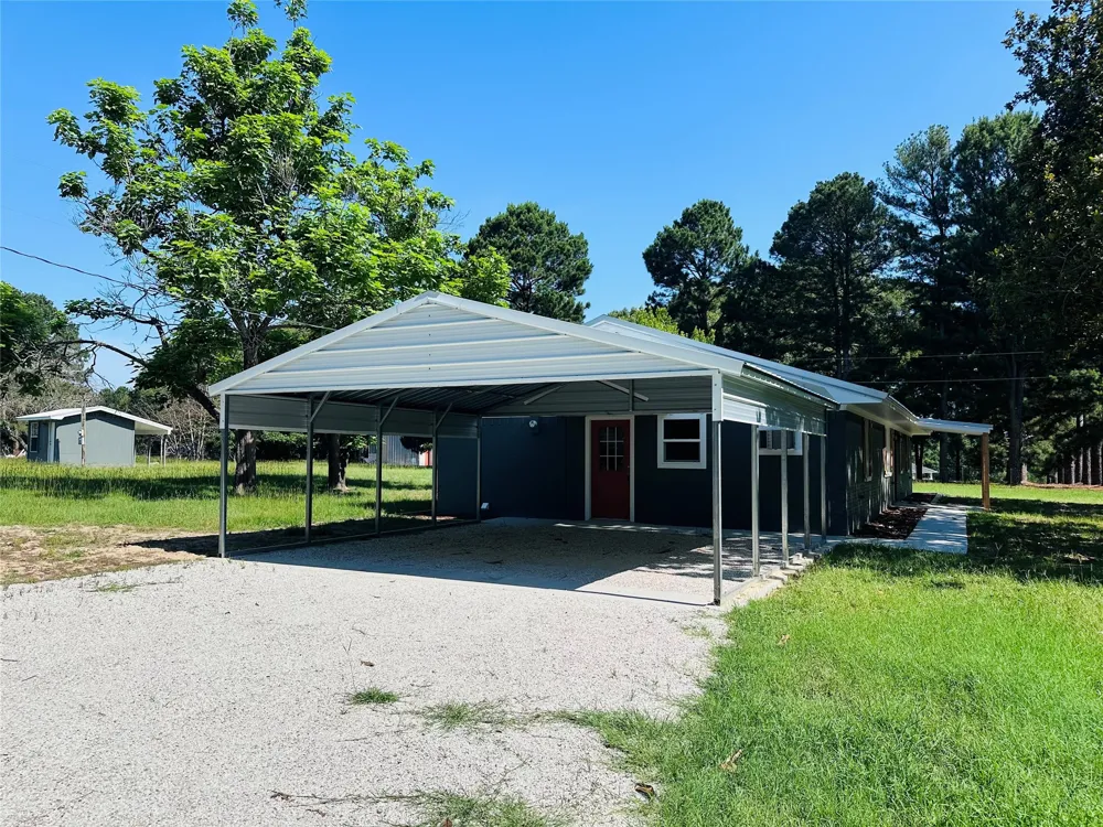 2096 County Road 4817 Athens, TX 75752