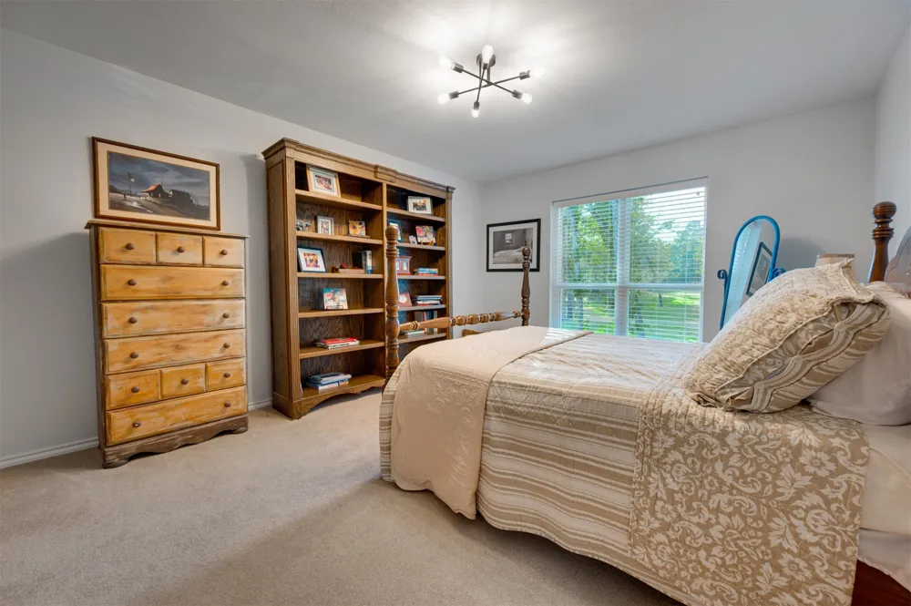 2001 Rose Pointe Athens, TX 75752