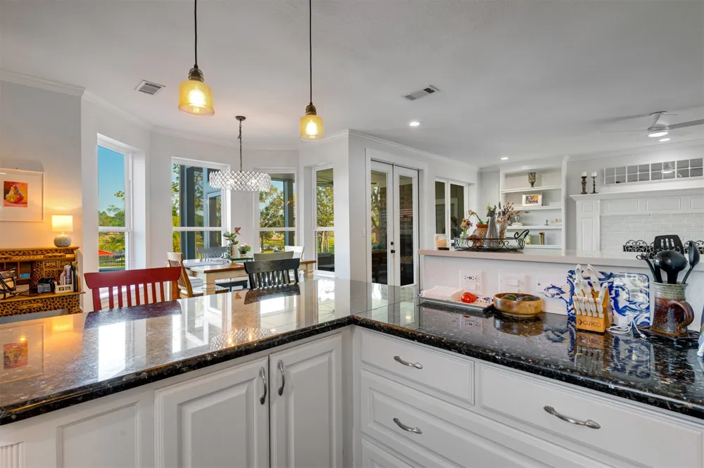 2001 Rose Pointe Athens, TX 75752
