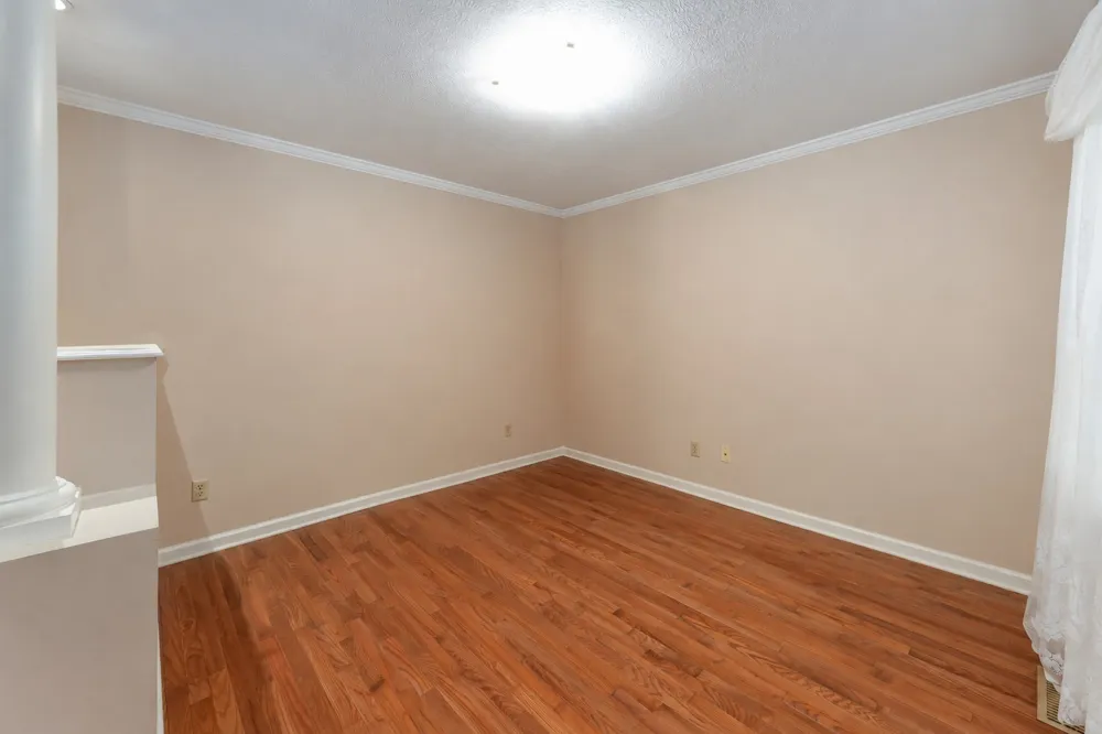 812 Pipkin Rd Jackson, TN 38305