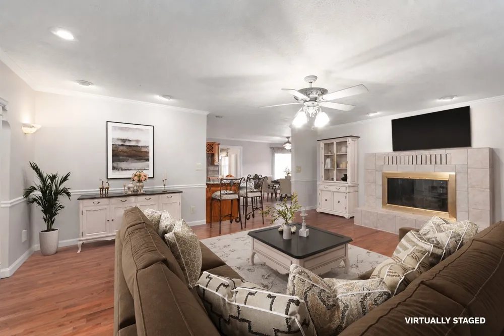 812 Pipkin Rd Jackson, TN 38305